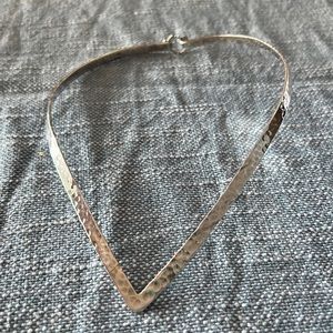 HAMMERED STERLING SILVER 925 NECK COLLAR WITH CLOSURE